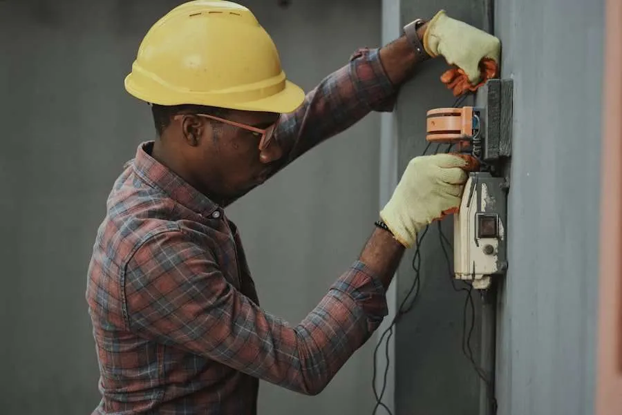CAFM-Blog.de | Wie sollte die Wartung einer Anlage optimal über die Lebensdauer anpasst werden? CAFM-Blog.de | How should the maintenance of a system be optimally adapted over its lifespan?